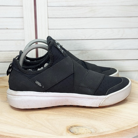 Vans UltraRange Gore Knit Slip On Sneakers Black White 7 Men 8.5 Women - Picture 11 of 11